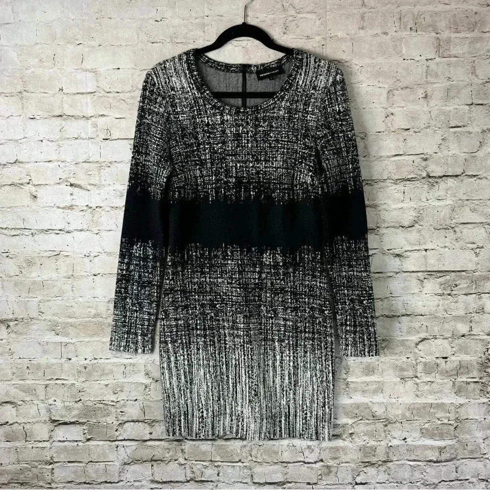 FIFTEEN TWENTY Women's Small Long Sleeve Sweater Dress Black Ivory Exposed Zip S